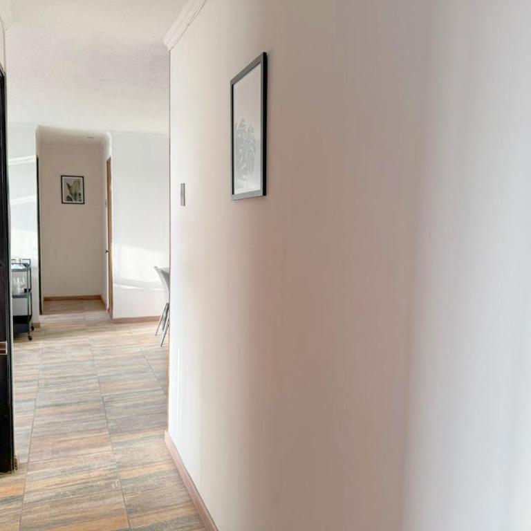 Las Condes Dept 3 dormitorios y 2 baños a pasos de Parque Arauco - Three-Bedroom Apartment - 11