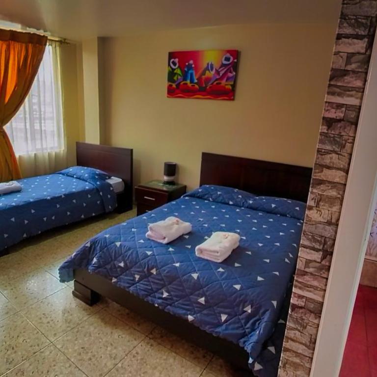 Hostal La Rosa Otavalo - Triple Room with Private Bathroom - 5