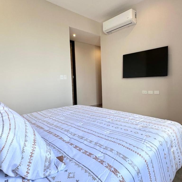 Infinity pool with panoramic view in Mérida - Two-Bedroom Apartment - 29