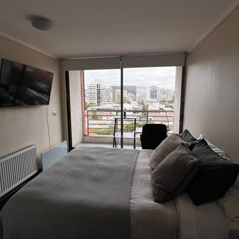 Lindo depto en el corazon de Viña del Mar con estacionamiento - Two-Bedroom Apartment with City View - 21