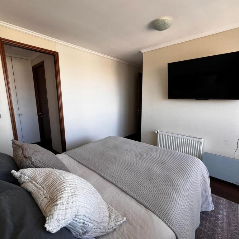 Lindo depto en el corazon de Viña del Mar con estacionamiento - Two-Bedroom Apartment with City View - 34