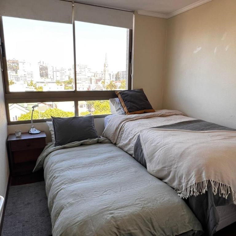 Lindo depto en el corazon de Viña del Mar con estacionamiento - Two-Bedroom Apartment with City View - 48