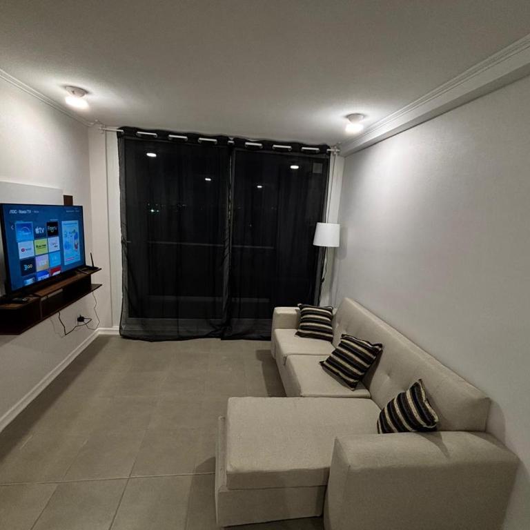 Relax, experiencia familiar a 200 mts de la playa - Three-Bedroom Apartment - 2