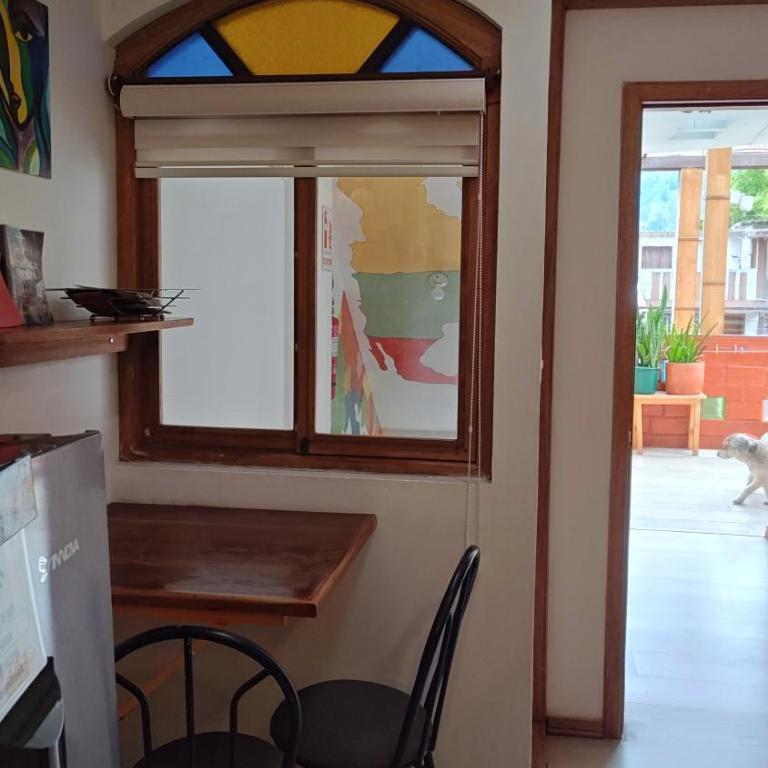 Café Hood - One-Bedroom Apartment - 5