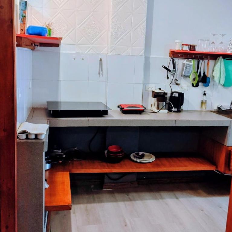 Café Hood - One-Bedroom Apartment - 6