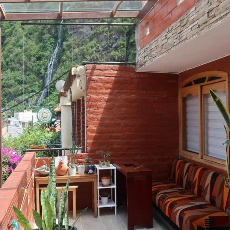 Café Hood - One-Bedroom Apartment - 4