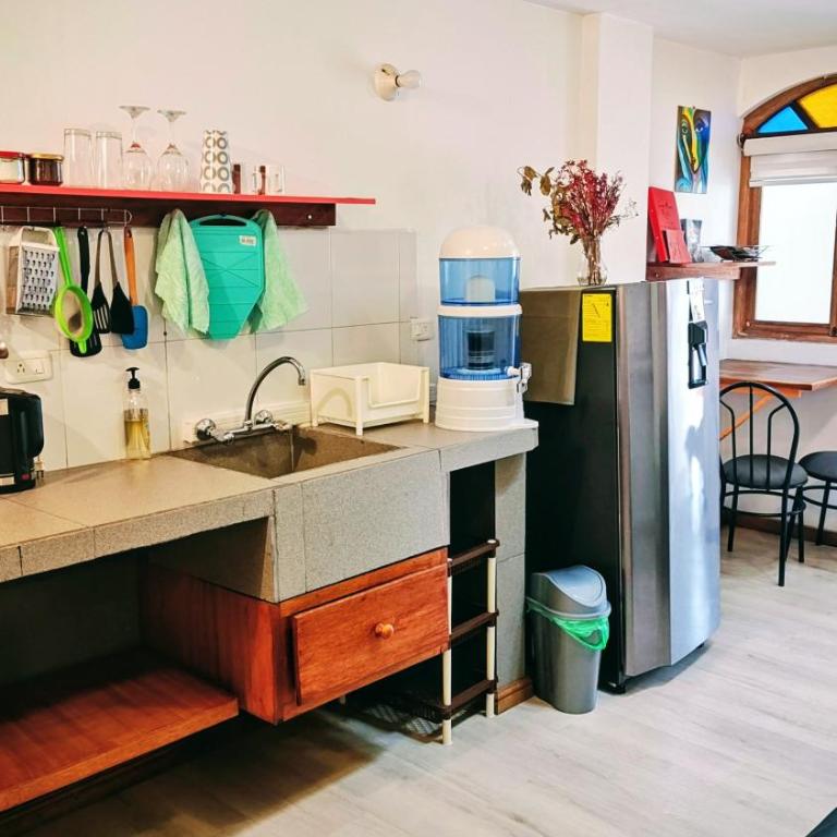 Café Hood - One-Bedroom Apartment - 13