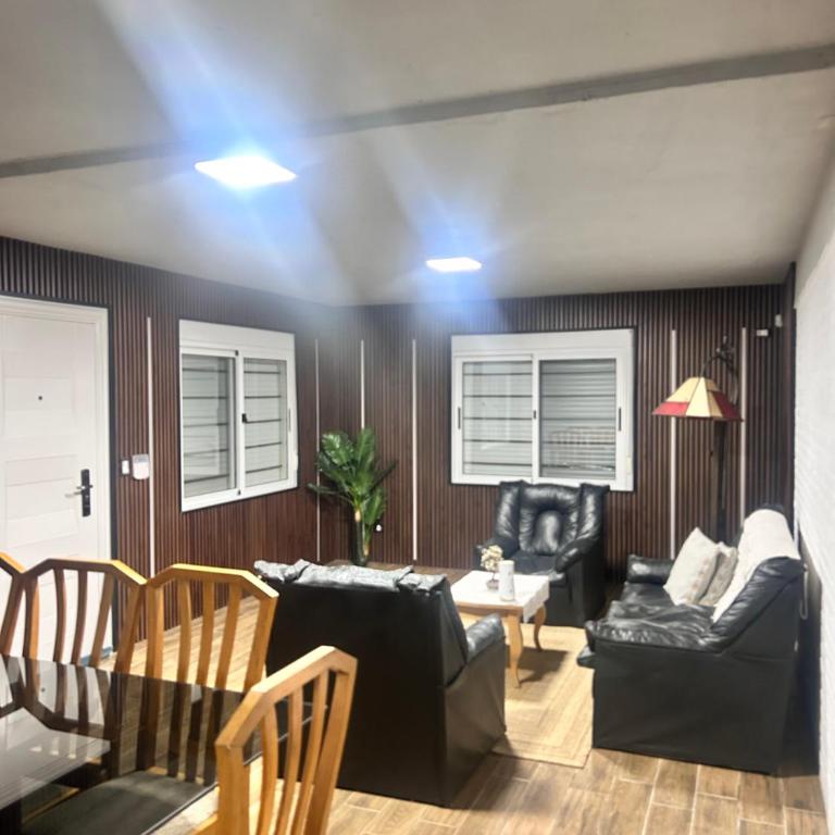 Chacra Piriápolis - Four-Bedroom House - 8