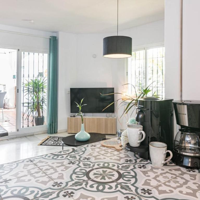 LNM43- Cozy holiday home close to Puerto Banus - Apartamento - 5
