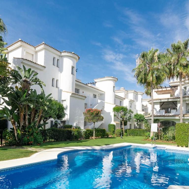 LNM43- Cozy holiday home close to Puerto Banus - Apartamento - 56
