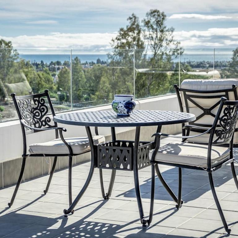 JG3.6B- Luxury Penthouse with Spacious Balcony - Apartment - 16
