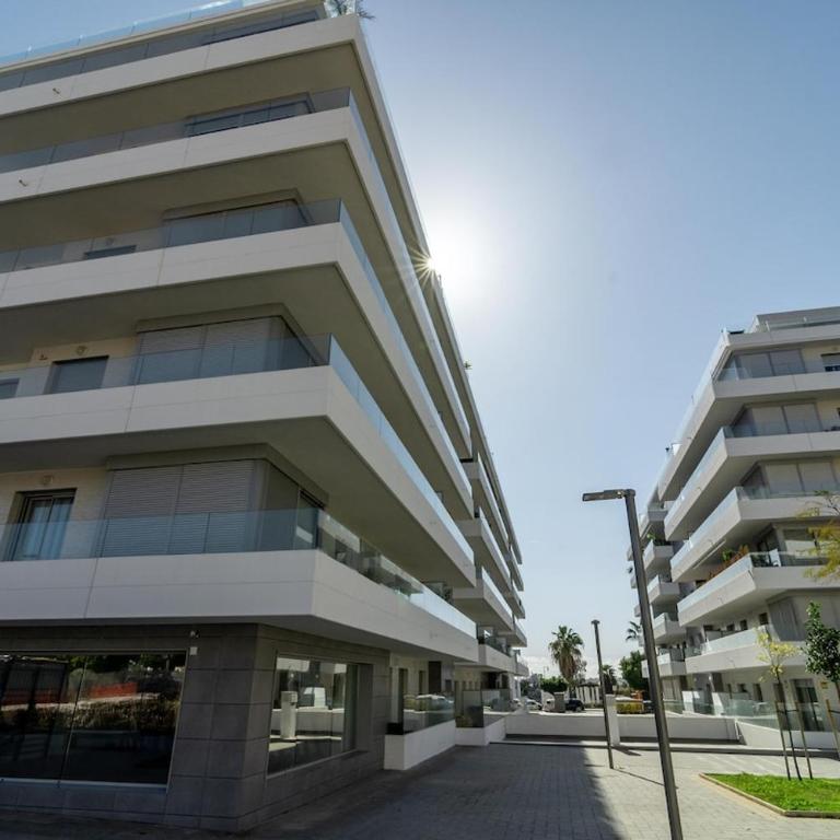 JG3.6B- Luxury Penthouse with Spacious Balcony - Apartment - 34