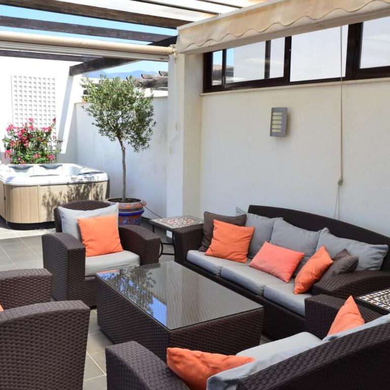 RSH14A - Terrace with hot tub and fantastic views - Apartment - 3