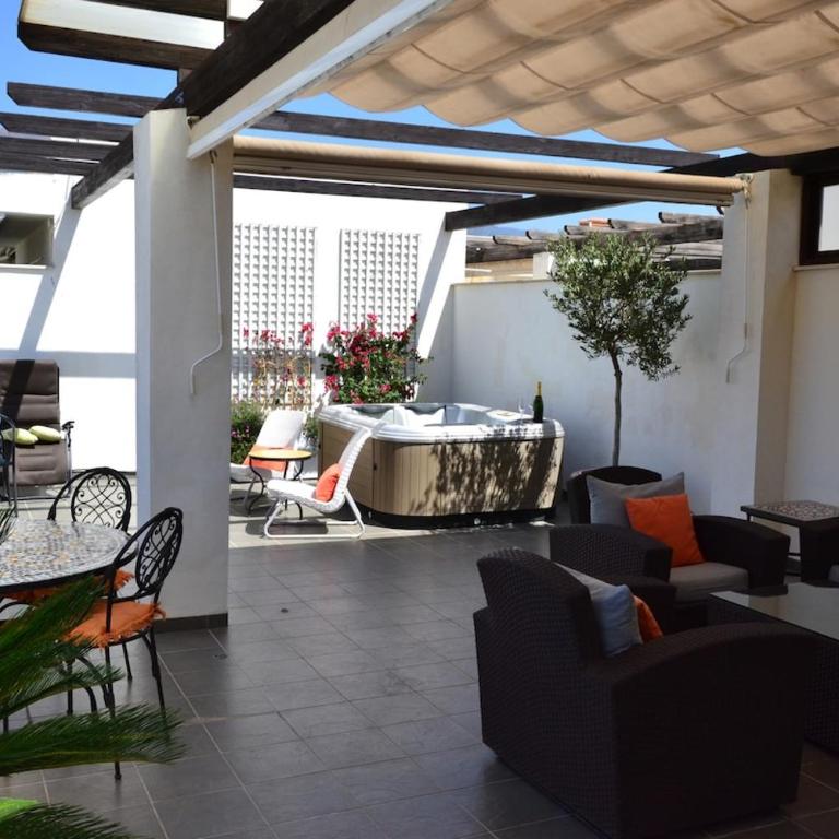 RSH14A - Terrace with hot tub and fantastic views - Apartment - 30