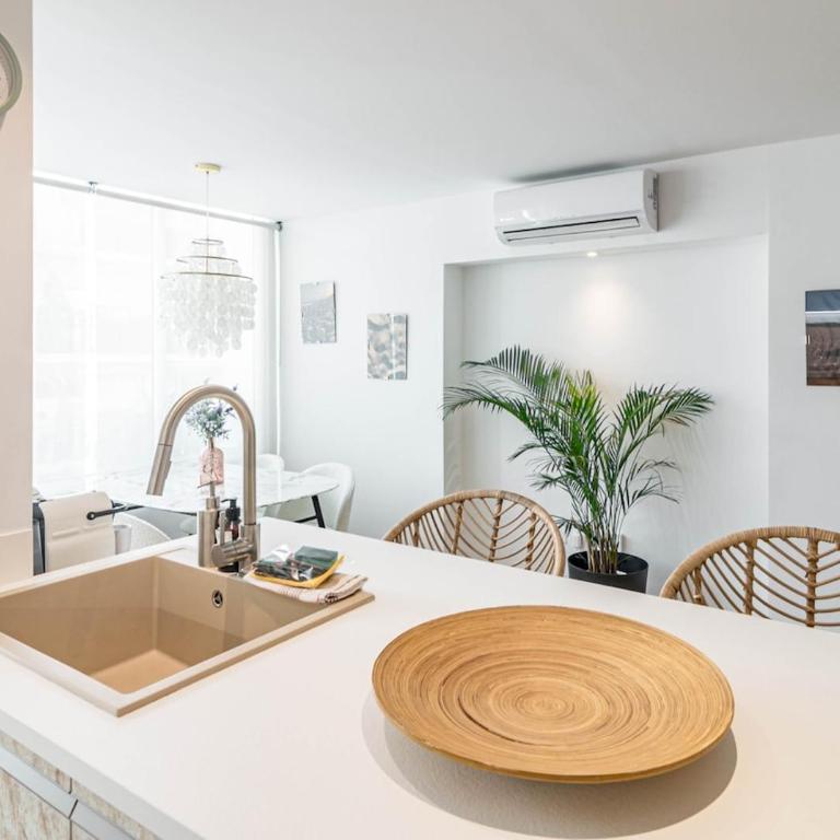 EAC3F- Modern light apartment steps from the sea - Apartment - 14