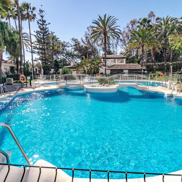GC - Spacious flat in Golden beach Marbella - Apartamento - 13