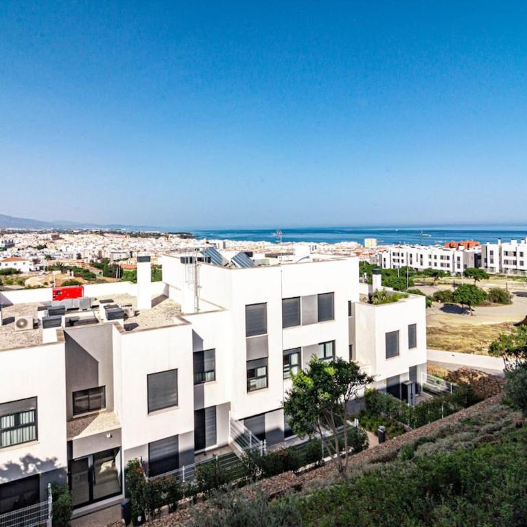 LME101A- Lovley Apartment with stunning views - Apartamento - 41