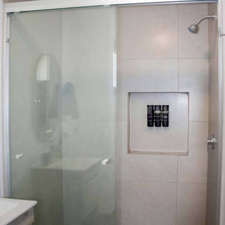 Downtown 2 bedroom apartment - Two-Bedroom Apartment - 9