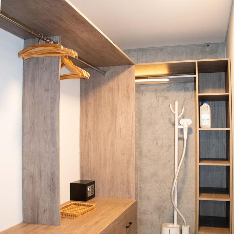 Downtown 2 bedroom apartment - Two-Bedroom Apartment - 14