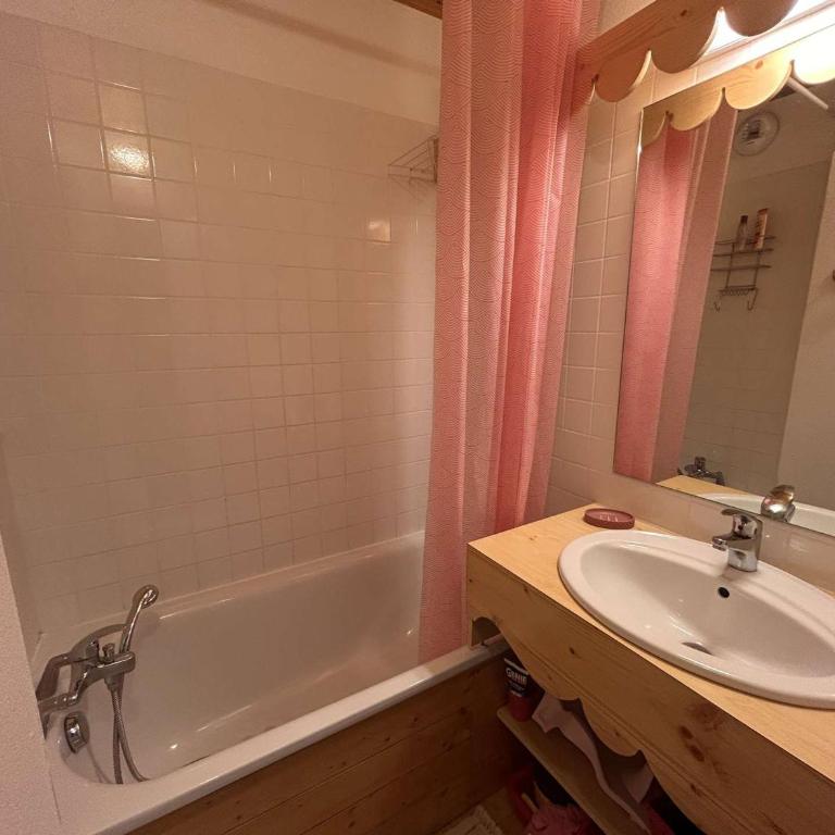 Appartement pieds des pistes, Wifi inclus, sauna, 5 couchages - Appartement 1 Chambre - 10