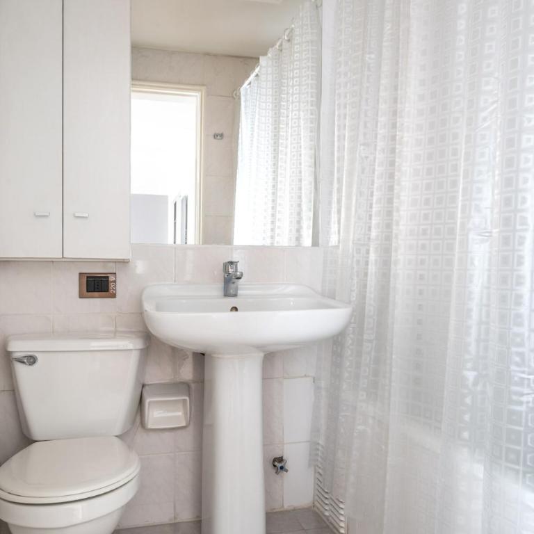 Lovely STUDIO MUT Costanera Center El Golf - One-Bedroom Apartment - 7