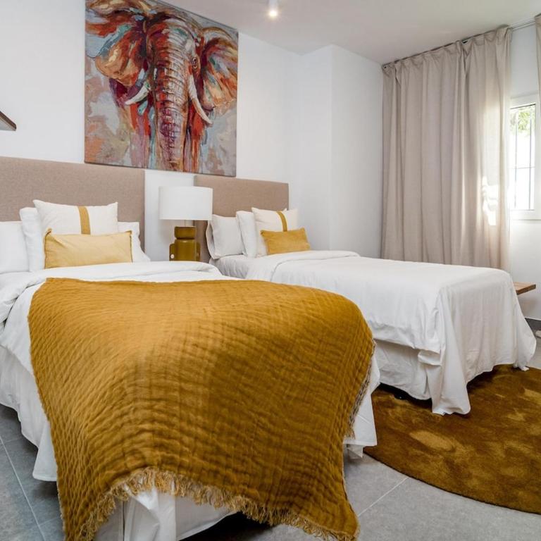 AB3 - Spacious holiday home Puerto Banus - Apartment - 4