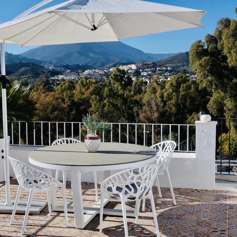 AP165 - Aloha Pueblo Marbella by roomservices - Apartment - 8