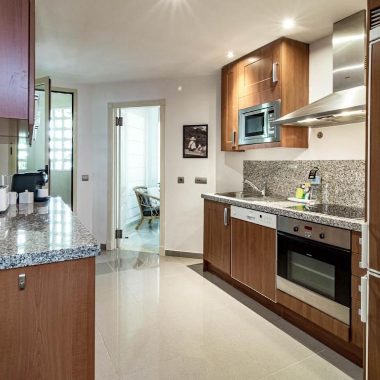 FA - Well-equipped apartment in a great location - Apartment - 4