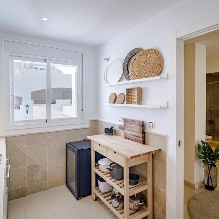 AR23 - Holiday flat Puerto Banus by Roomservices - Apartment - 12