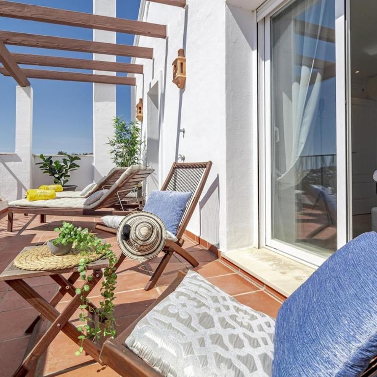 AR23 - Holiday flat Puerto Banus by Roomservices - Apartment - 22