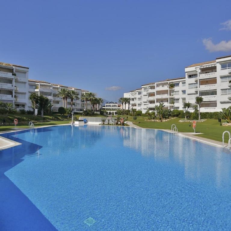 PR20 - Good located flat Puerto Banus - Apartamento - 1