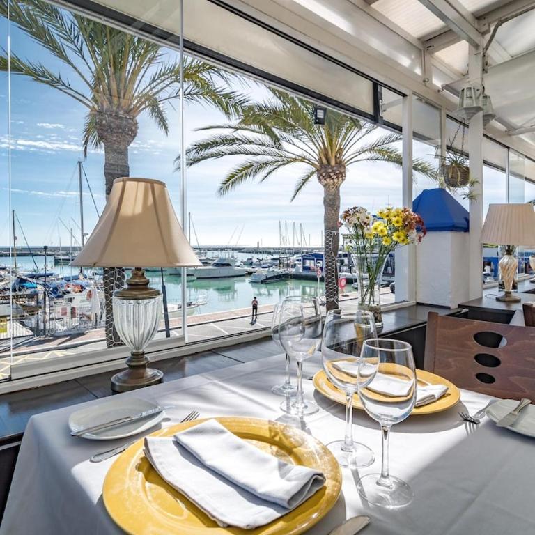 LAP- 3 bed apartment on the beach. Families only - Apartamento - 28