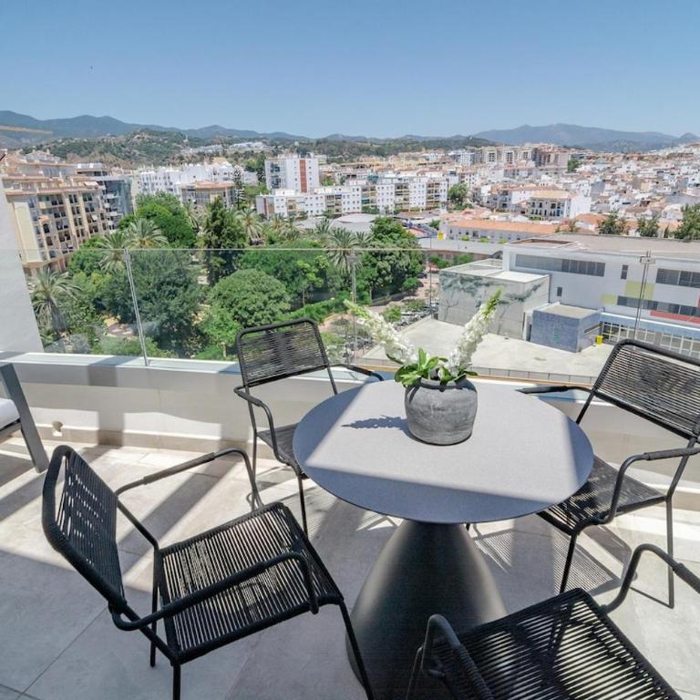 INF2.7E- Holiday home Estepona by Roomservices - Apartamento - 11