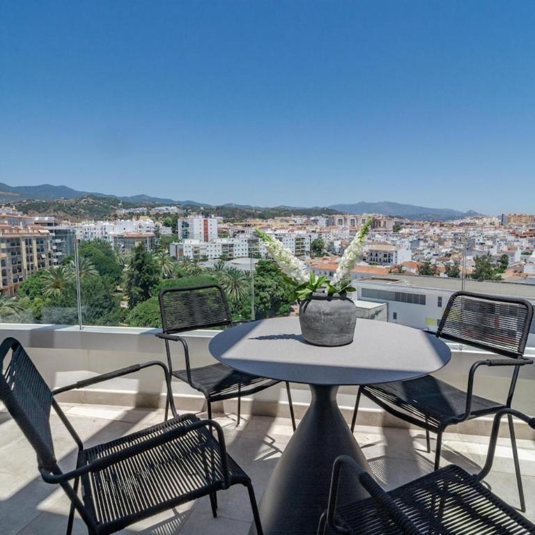 INF2.7E- Holiday home Estepona by Roomservices - Apartamento - 12
