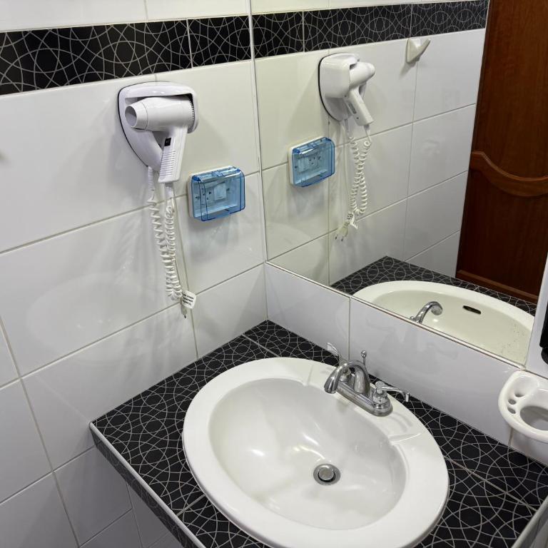 Awki´s Dream Hotel - Queen Room - 14