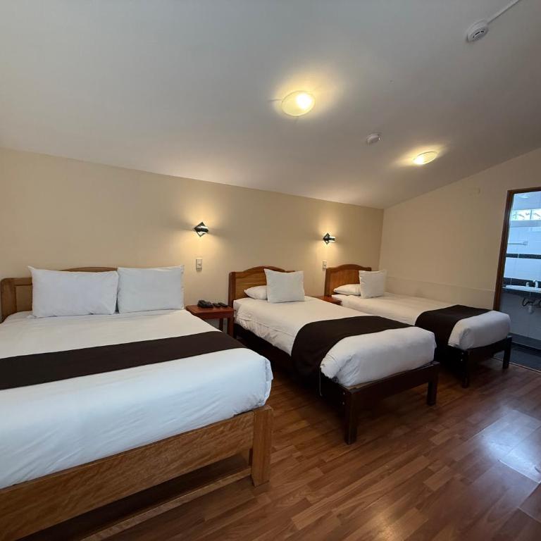 Awki´s Dream Hotel - Triple Room - 7