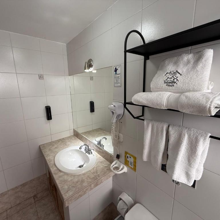 Awki´s Dream Hotel - Family Double Room - 6