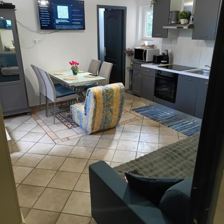3 pièces avec terrasse idéal famille - Appartamento con 2 Camere da Letto - 32