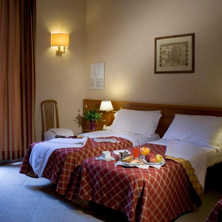Hotel Delle Muse - Camera Matrimoniale/Doppia con Letti Singoli - 3