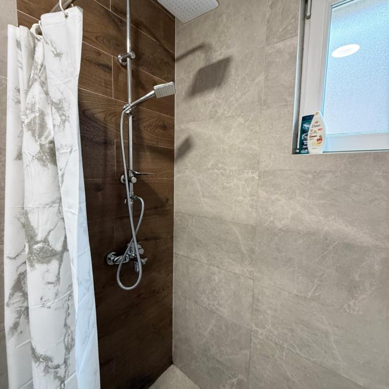 DIVNA Sarajevo Apartments - Studio - 22