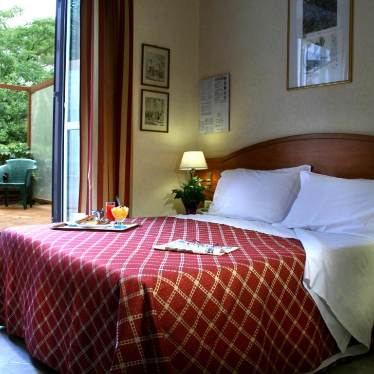 Hotel Delle Muse - Camera Matrimoniale/Doppia con Letti Singoli - 1
