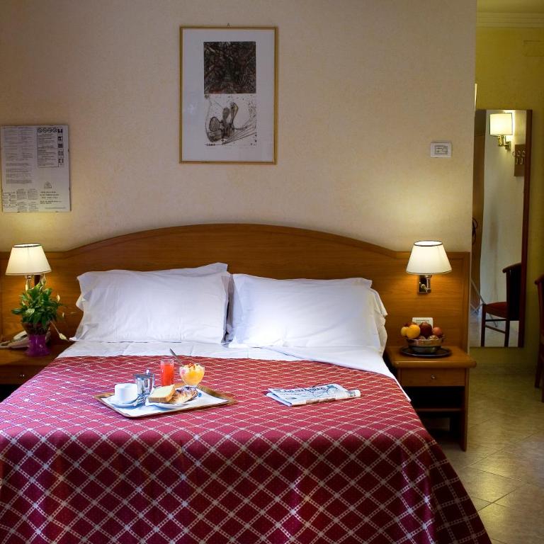 Hotel Delle Muse - Camera Matrimoniale/Doppia con Letti Singoli - 4