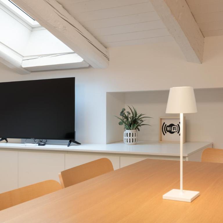 HOMEY I The Five Apartments - Appartamento con 1 Camera da Letto - 5