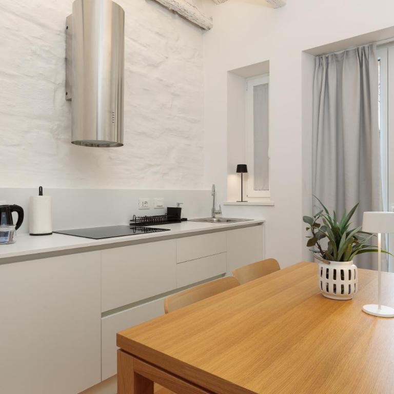 HOMEY I The Five Apartments - Appartamento con 1 Camera da Letto - 2