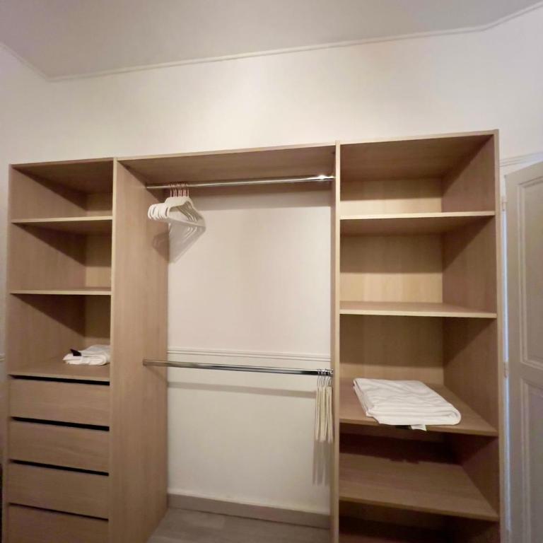 Maison Cosy avec Véranda vue sur la Loire, jardin et parking gratuit - Two-Bedroom House - 29