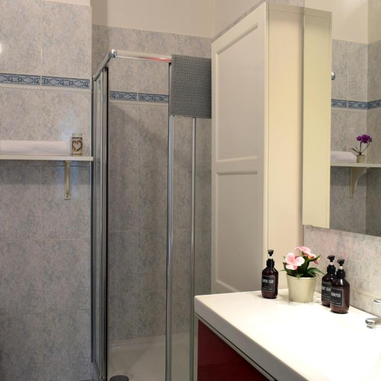 Rosso Bologna Apartment - One-Bedroom Apartment - 25