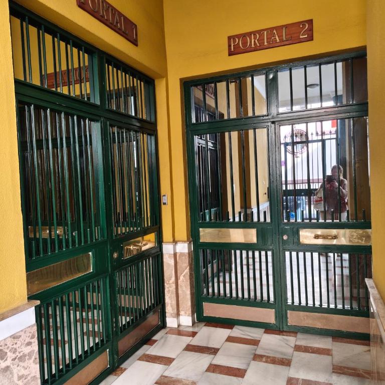 Vive Huelva ARAGON 4 HABITACIONES WIFI 300MB - Apartamento - 5