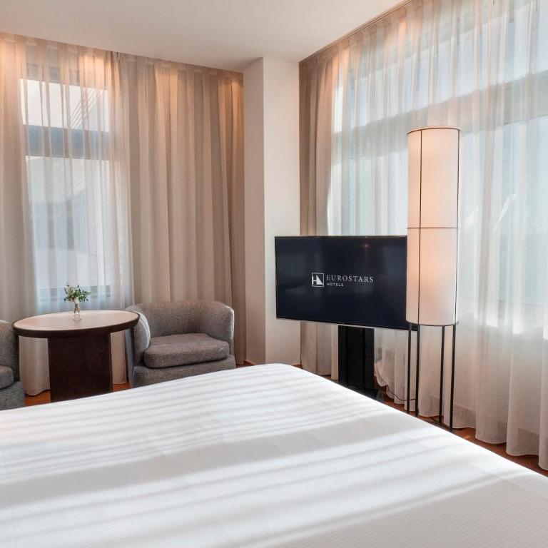 Eurostars Grand Marina Hotel GL - Deluxe Double or Twin Room - 3