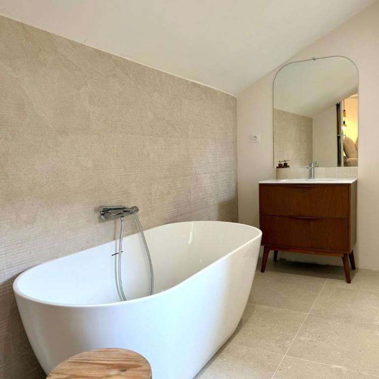Les Jardins de Salvador - 2 bedrooms & terrace - Two-Bedroom Apartment - 39