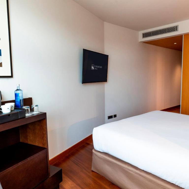 Eurostars Grand Marina Hotel GL - Superior Double or Twin Room - 10